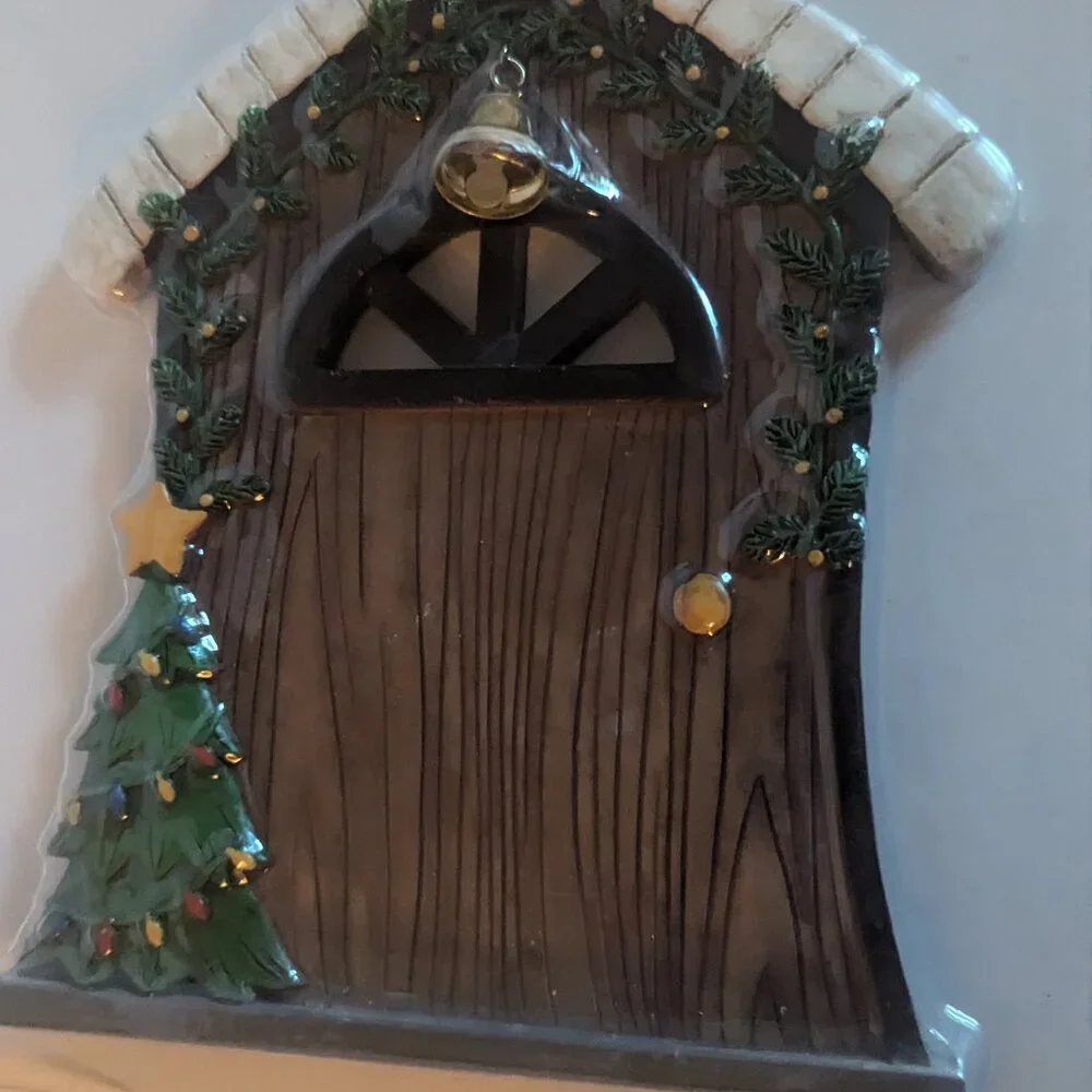 NWT Merry Minis Elf Door Michael's Christmas Miniature Village Holiday Decor NEW
